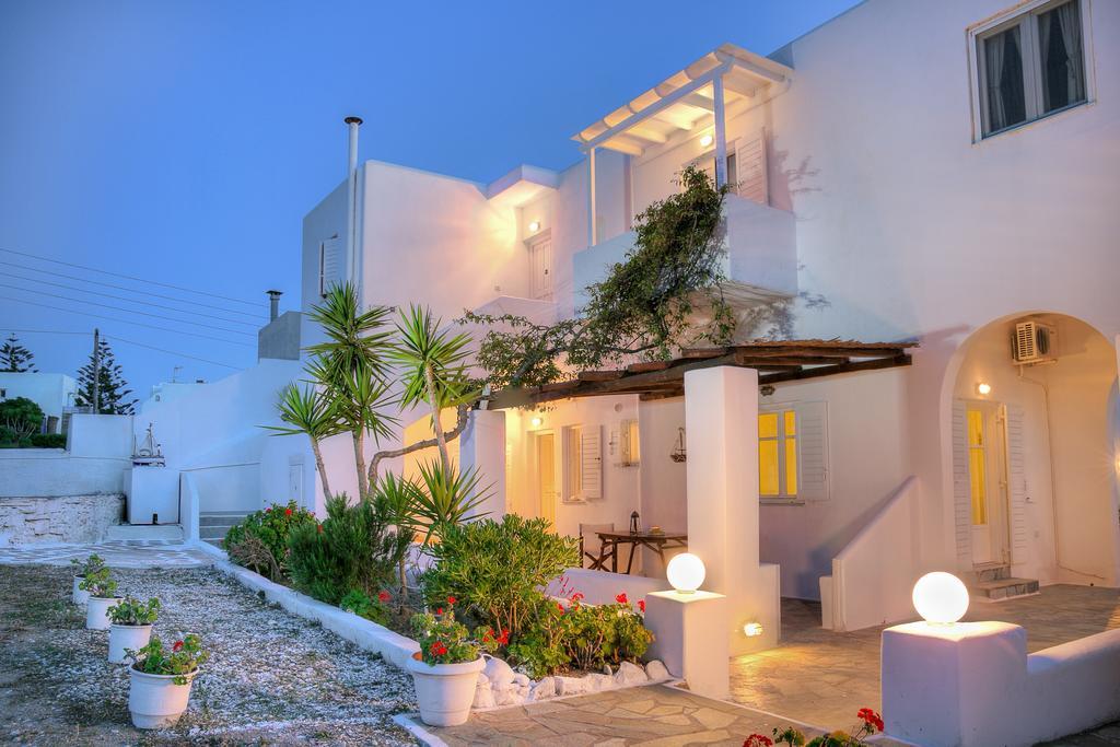 Paros Rita Studios Piso Livadi Rum bild