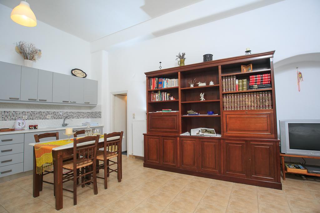 Paros Rita Studios Piso Livadi Rum bild